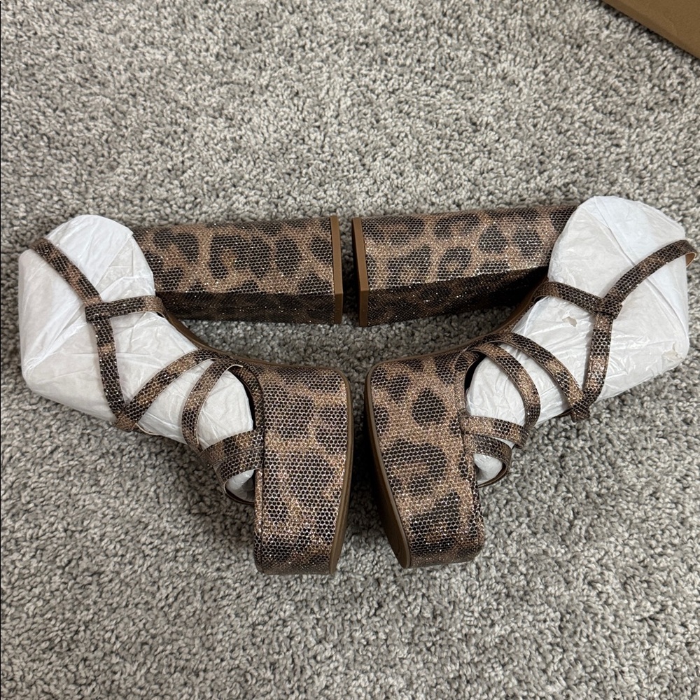 Jessica Simpson Heel - Picture 3 of 6